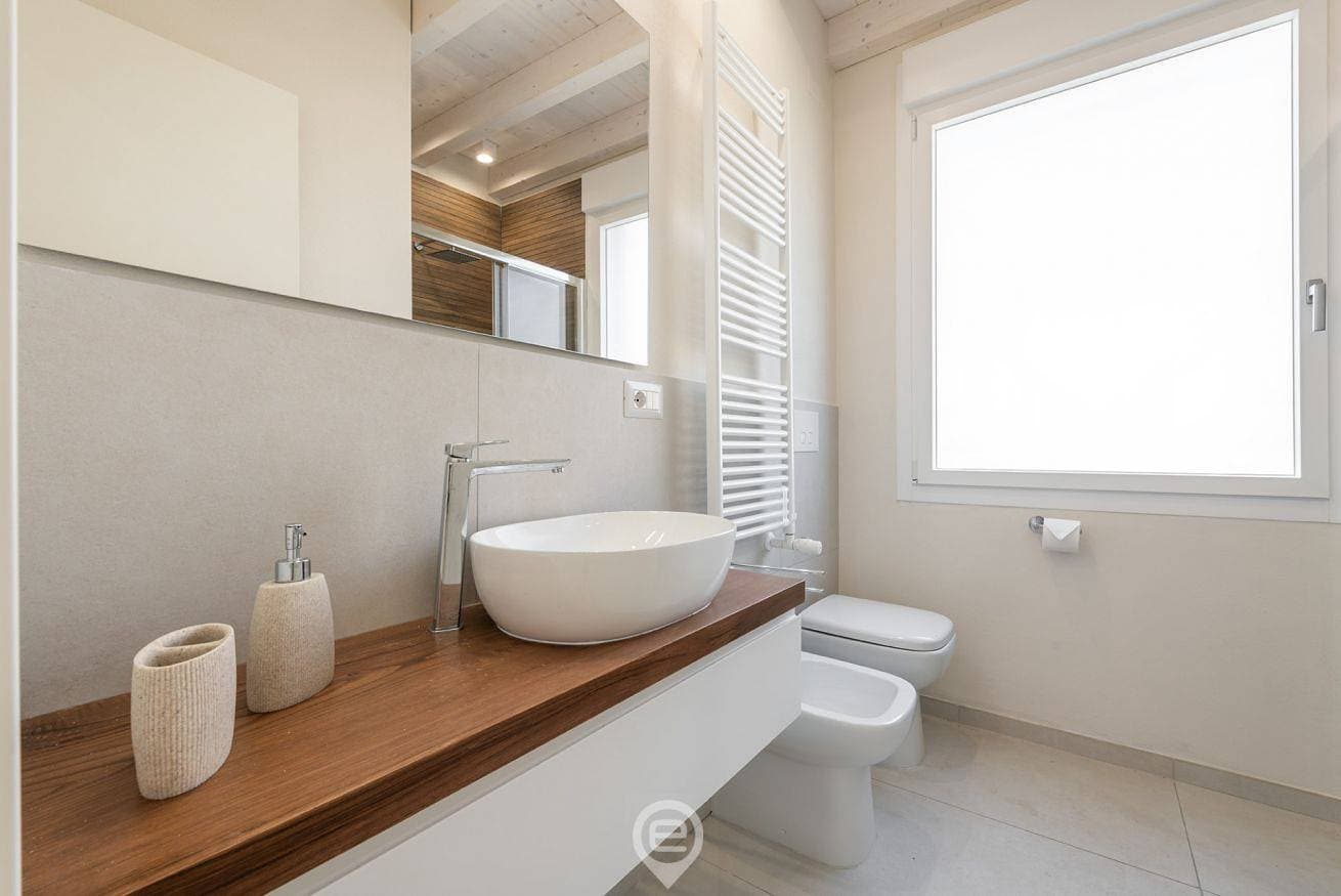 Foto 6 von 35: Villa für 5 Personen mit Balkon/Terrasse