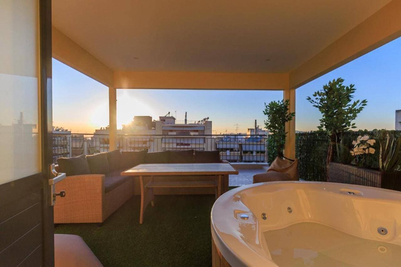 Aiolos Rooftop JUCCUZI with view near new smyrni square 1