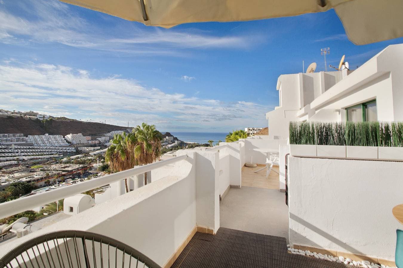 Foto 4 von 24: Ferienhaus Zen mit Meerblick, Gemeinschaftspool und WLAN