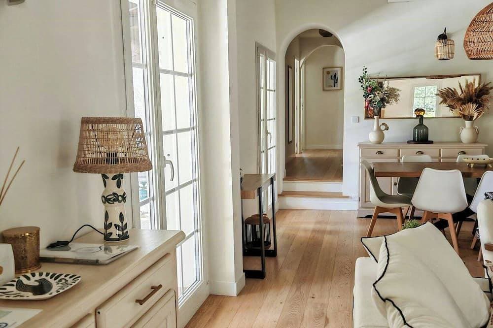 Foto 10 von 25: Villa auf einem Hektar schattigem Grundstück in der Provence Verte