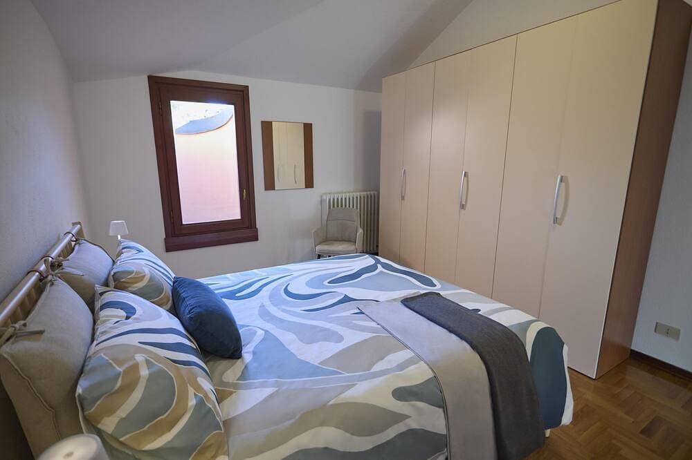 Foto 4 von 29: Quiet lakefront apartment