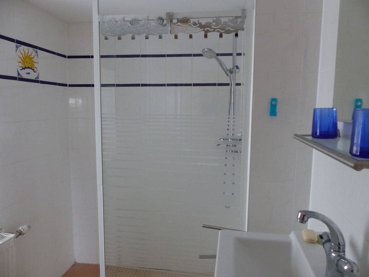 Foto 5 von 14: Im Feriengarten - Ferienwohnung Erdgeschoß