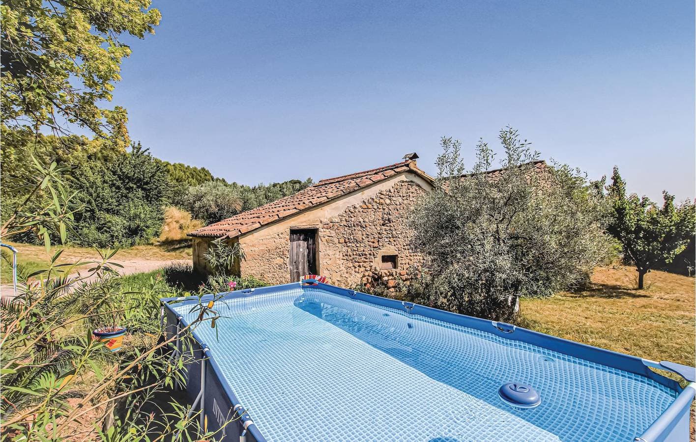 Foto 4 von 18: Poolside Retreat 1km vom Visan Zentrum