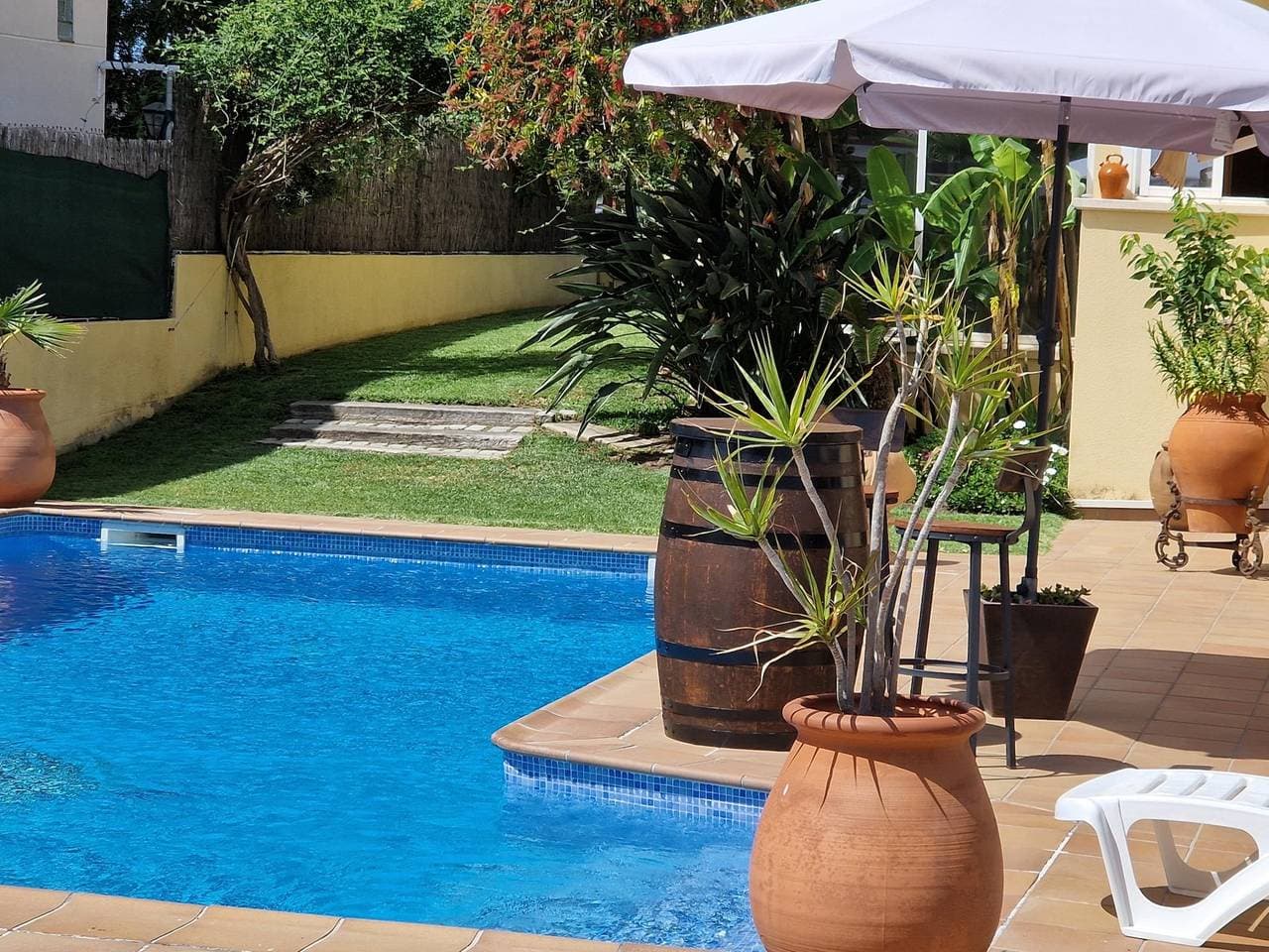Foto 6 von 42: Ferienwohnung für 8 Personen mit Pool