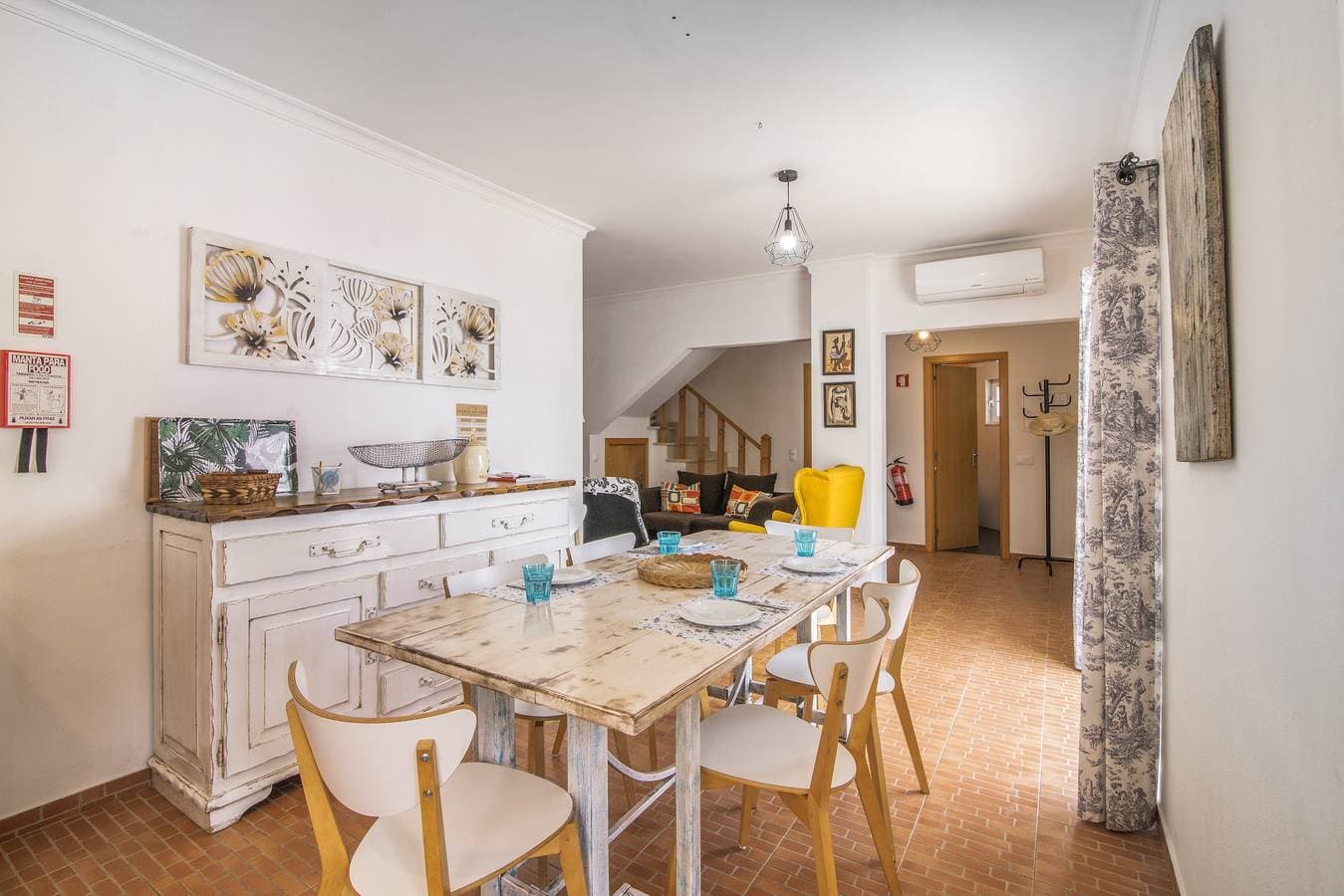 Foto 6 von 34: Villa „Grandvale“ mit privater Terrasse, WLAN und Klimaanlage