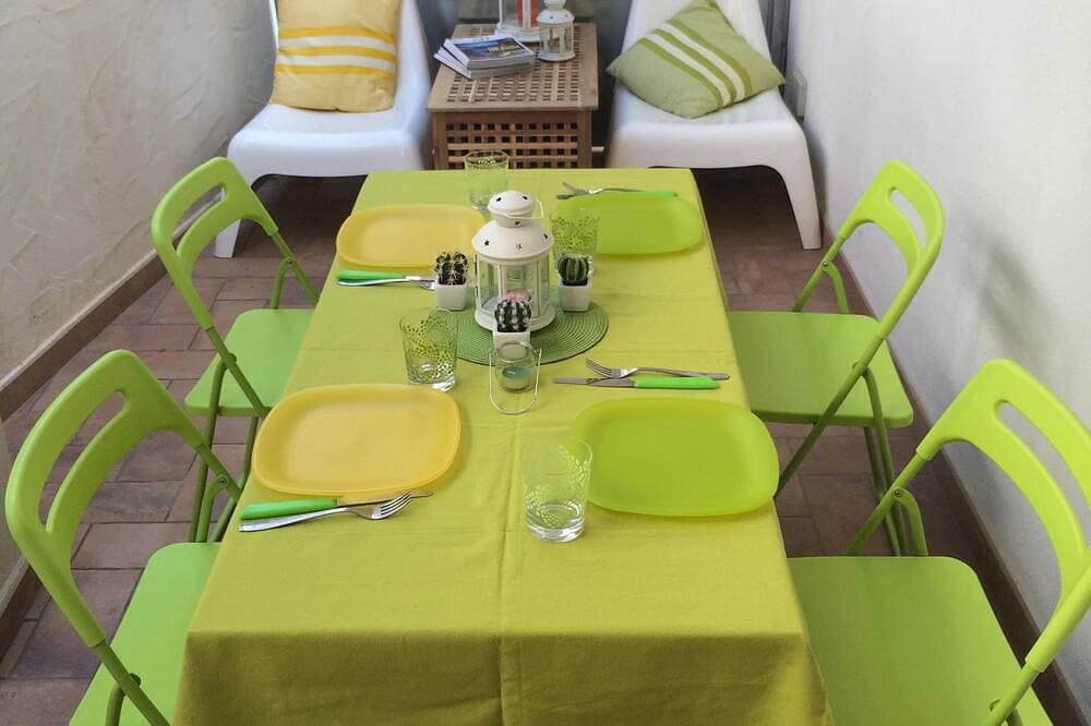 Foto 9 von 25: Wohnung in Cala Gonone, Meerblick, sehr zentral !!