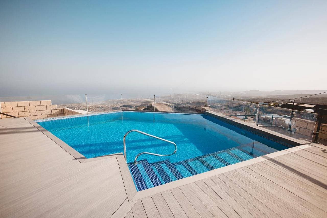 Foto 2 von 41: Villa with Private Pool