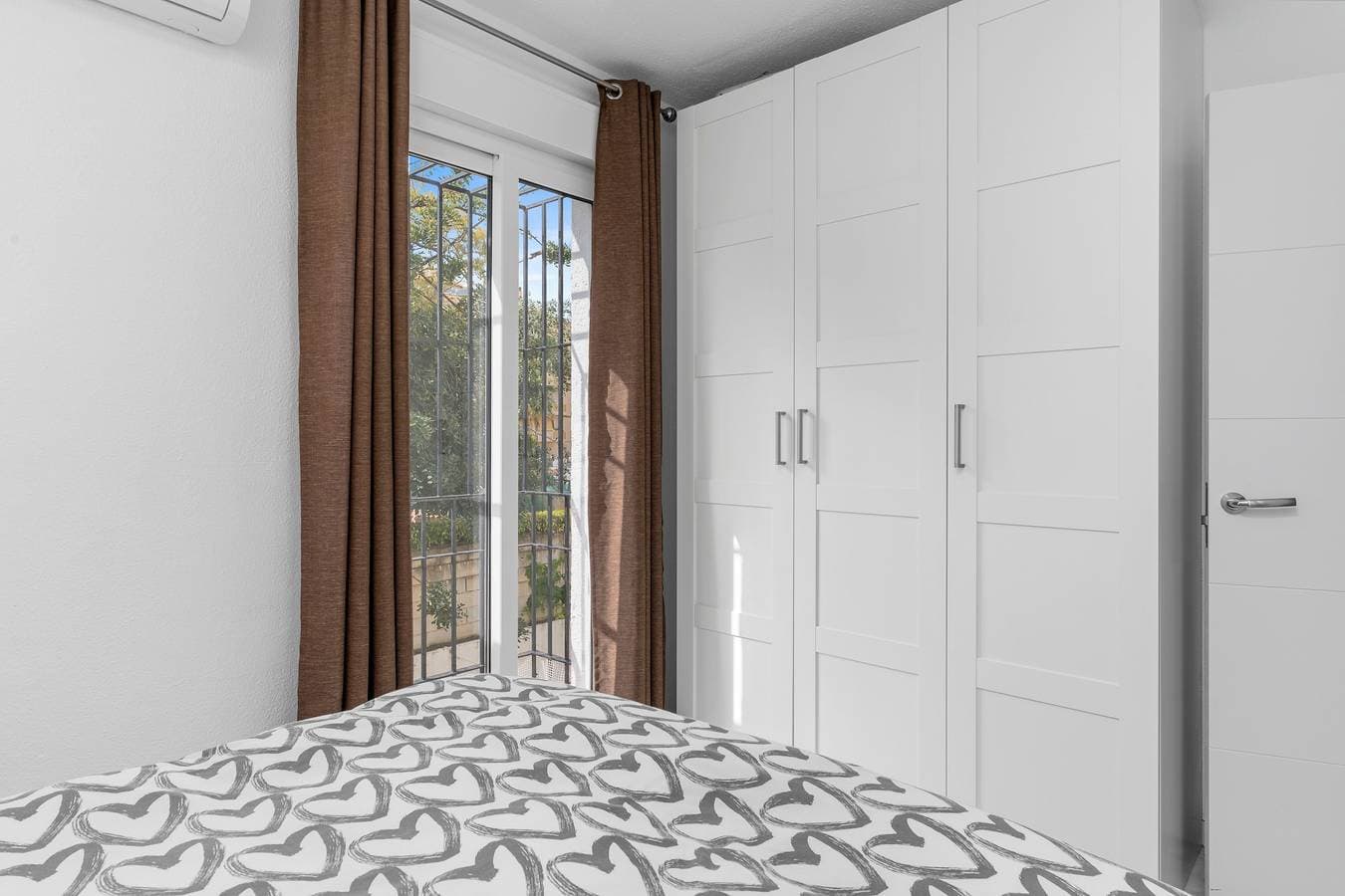 Foto 9 von 22: Ferienwohnung 'Benalmadena 2' mit Meerblick, Wi-Fi und Klimaanlage