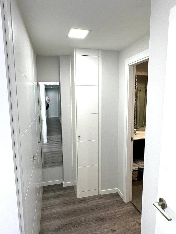 Foto 8 von 30: Three-Bedroom Apartment