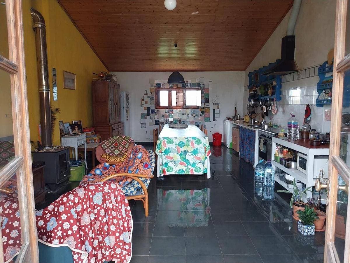 Foto 4 von 24: Three-Bedroom House