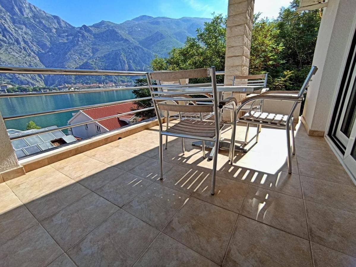 Apartment Kotor 1