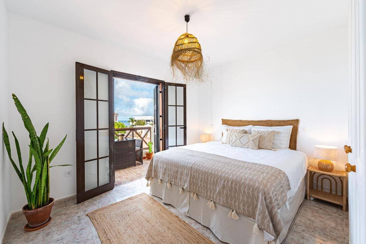 Wonderful holiday home with seaview and jacuzzi 1