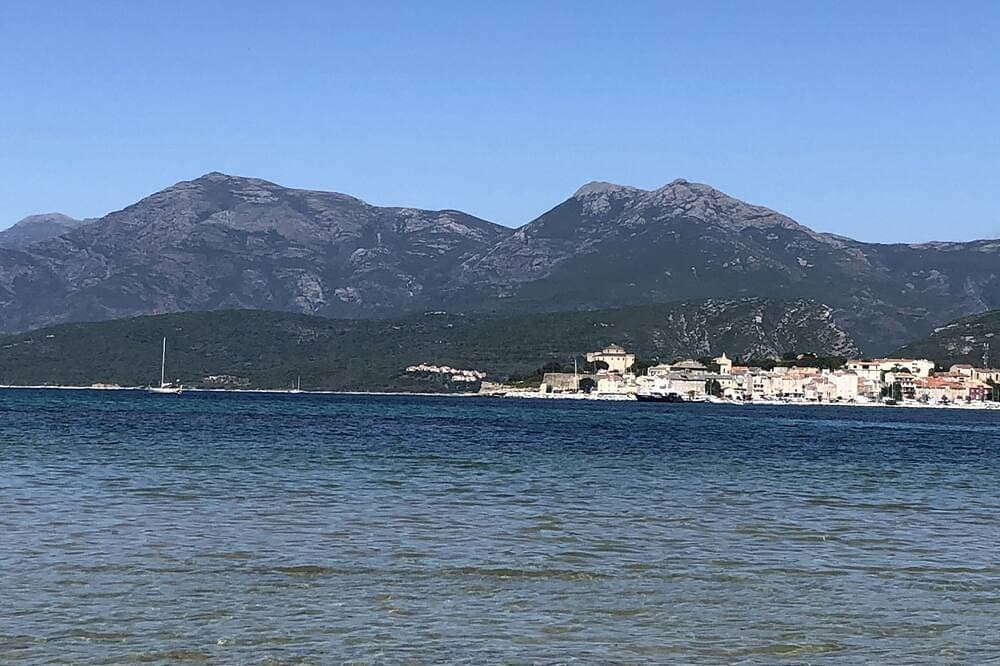 Foto 8 von 11: T2 Saint-Florent sea view
