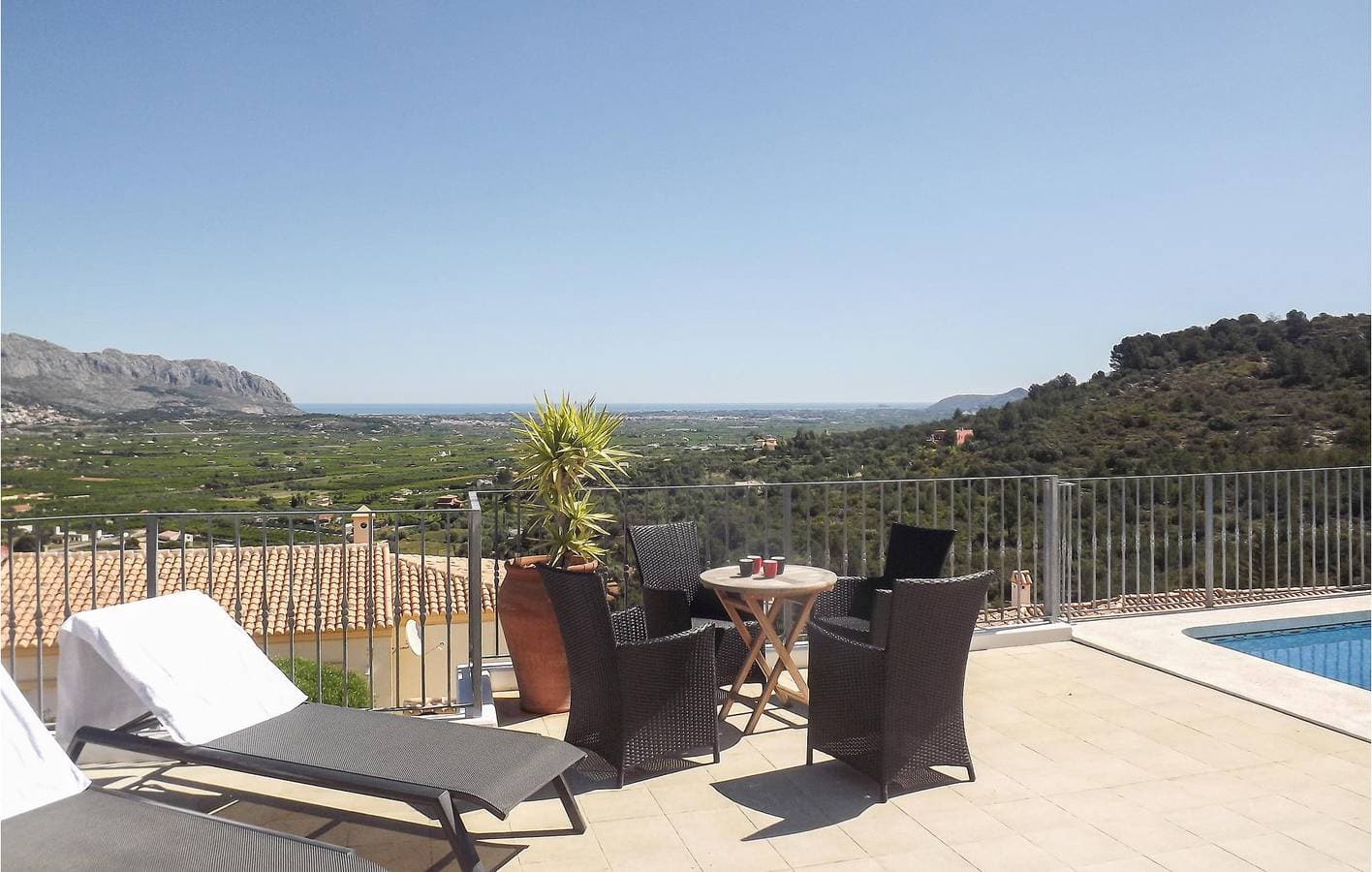 Foto 12 von 23: Meerblick 2BR Apartment mit Parkplatz & Pool in Orba