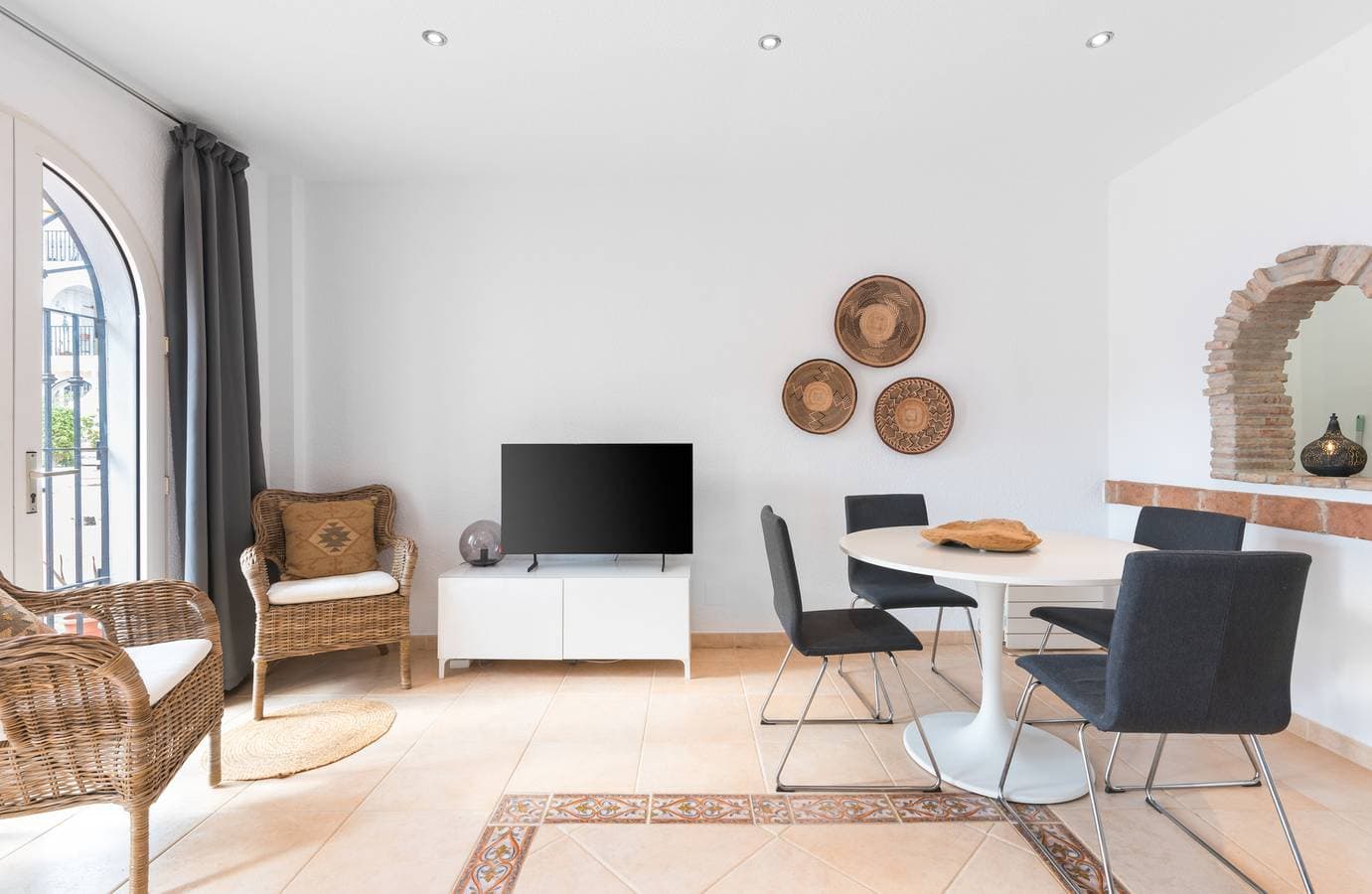 Tio Charles de June | Charmante 2-Zimmer-Wohnung 1
