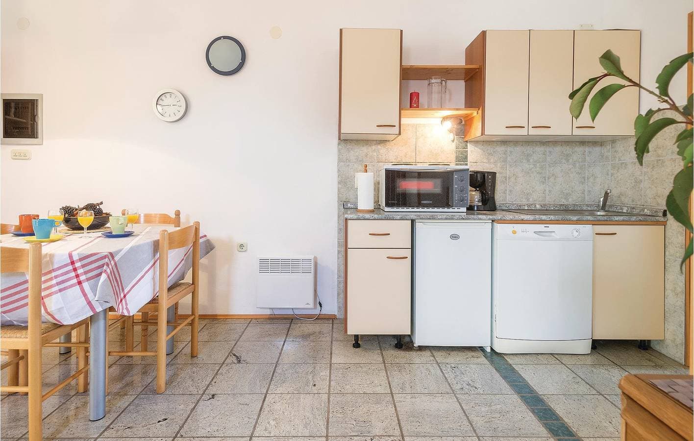 Foto 9 von 20: Apartment mit Meerblick und Terrasse, in Strand- und Restaurantnähe