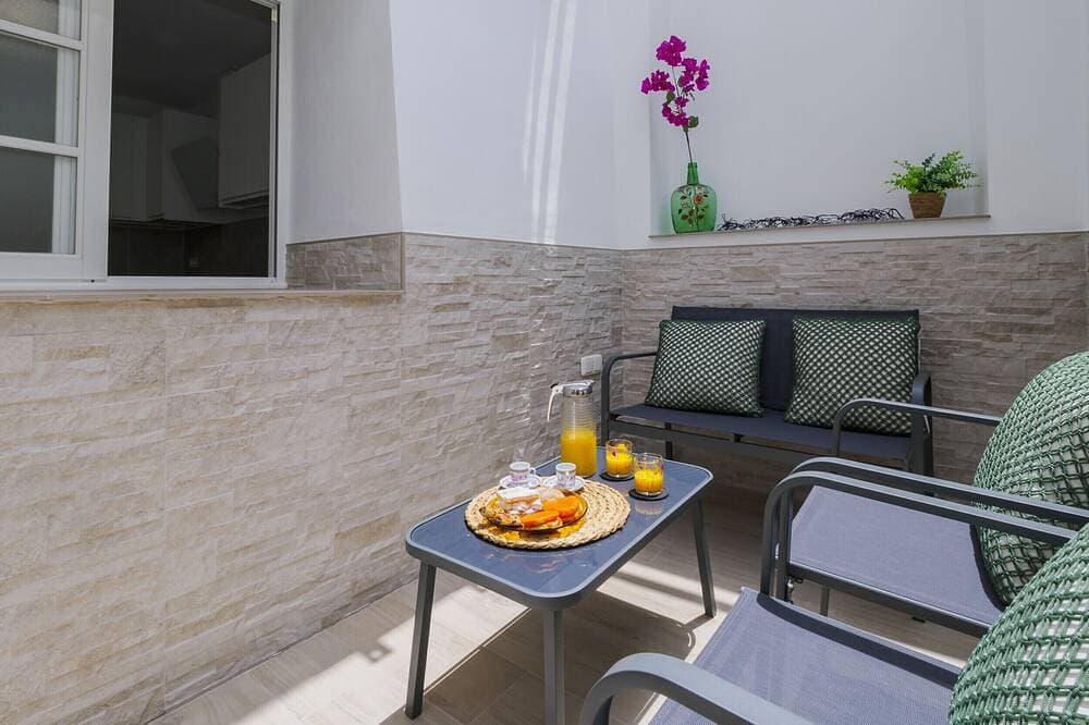 Cubo's Lola Nueva House Town Center / urban / Klimaanlage / Terrasse / kostenloses WLAN 1
