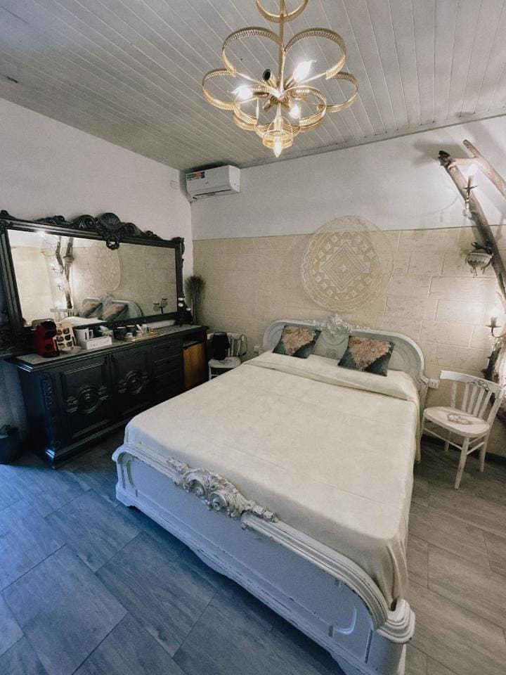 Foto 9 von 26: Large Double Room