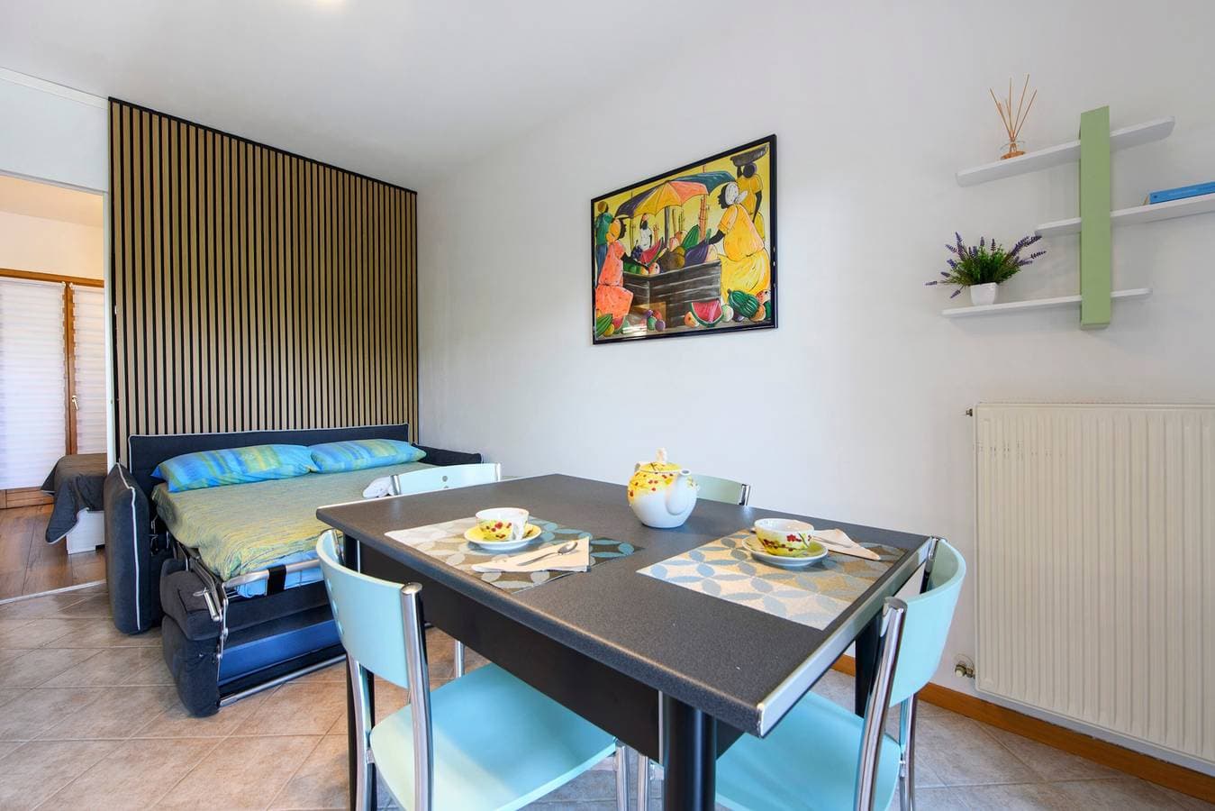 Foto 7 von 37: Apartment 'I Vigneti Del Garda' mit Gemeinschaftspool, WLAN und Klimaanlage