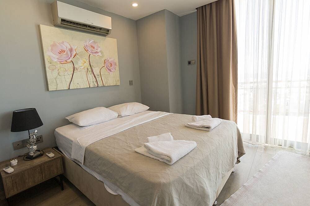 Foto 5 von 18: Elegance Penthouse by Holidaykeys