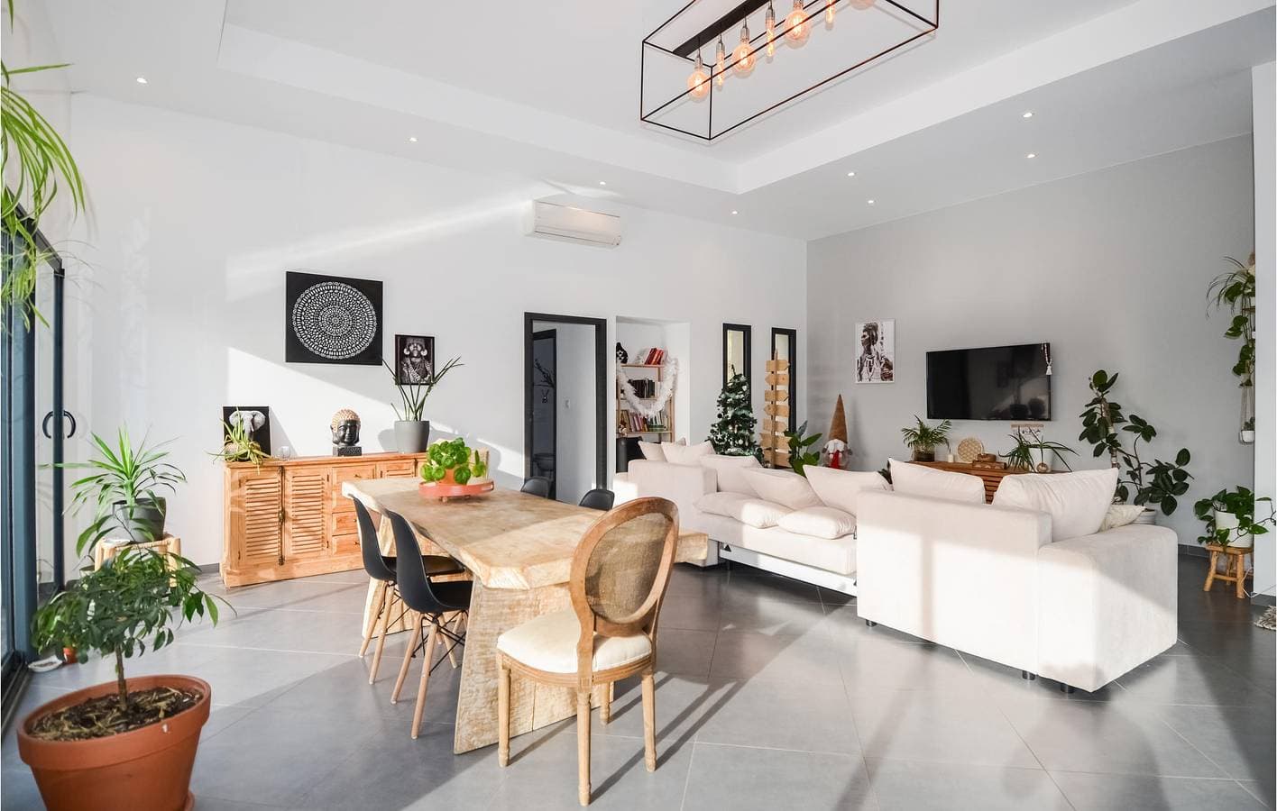 Foto 4 von 32: Cozy Apartment: AC, Pool, Garden, Internet | Saint-Nazaire 1000m