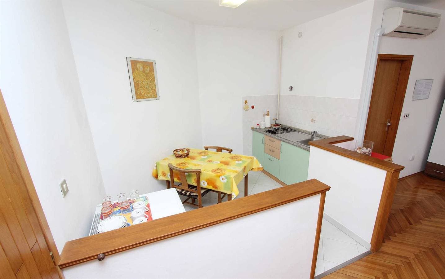 Foto 7 von 19: Mitton  Studiowohnung mit Terrasse (Cademia)