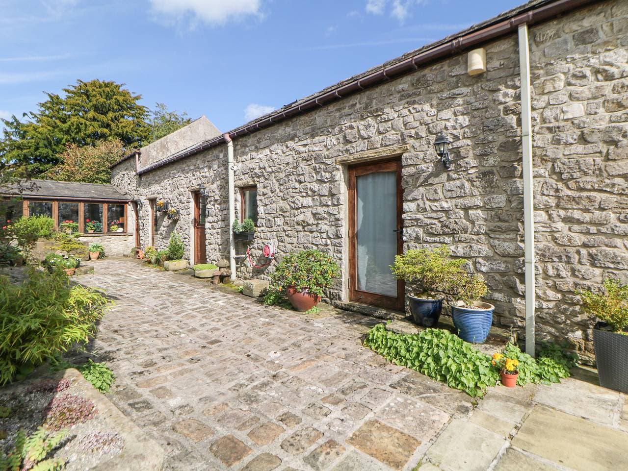 Foto 2 von 38: Courtyard Cottage