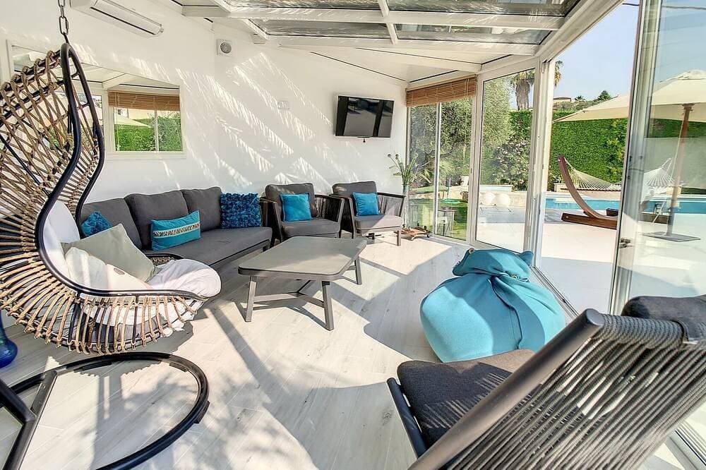 Foto 9 von 30: Modernes provenzalisches Haus mit Pool und Whirlpool