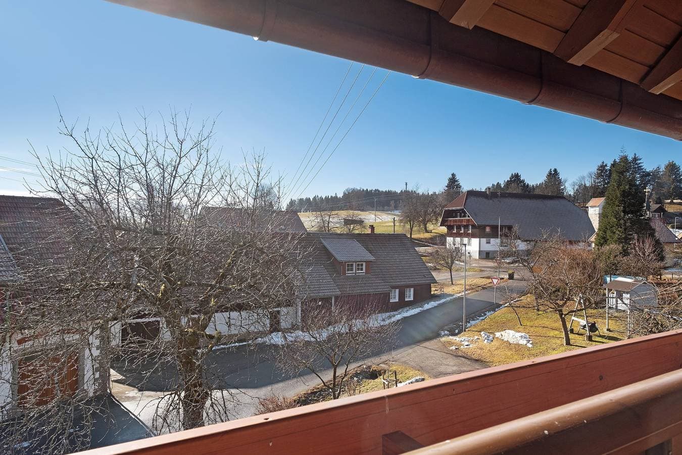 Foto 6 von 42: Ferienwohnung 'Mit Balkon, 60qm' mit Bergblick, Gemeinschaftsgarten und Wi-Fi