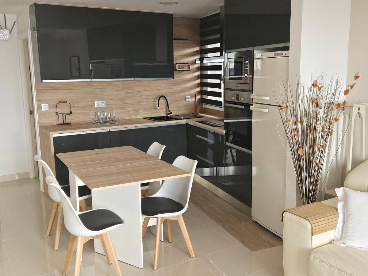 Foto 5 von 28: Two-Bedroom Apartment