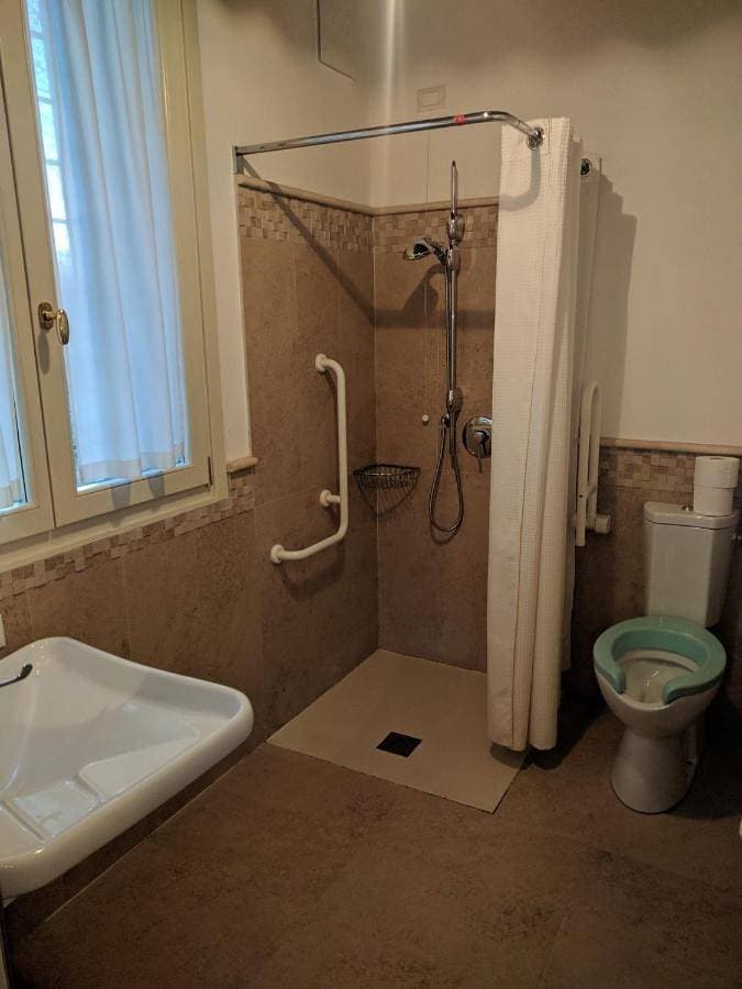 Foto 5 von 13: Three-Bedroom Apartment