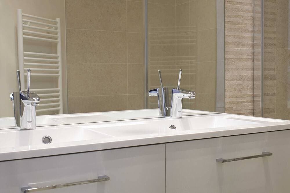 Foto 8 von 30: Apartment-Ensuite mit Bad