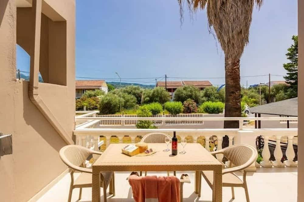 Foto 7 von 10: Kosmas Deluxe Studio – A Sun-Kissed Escape in Roda