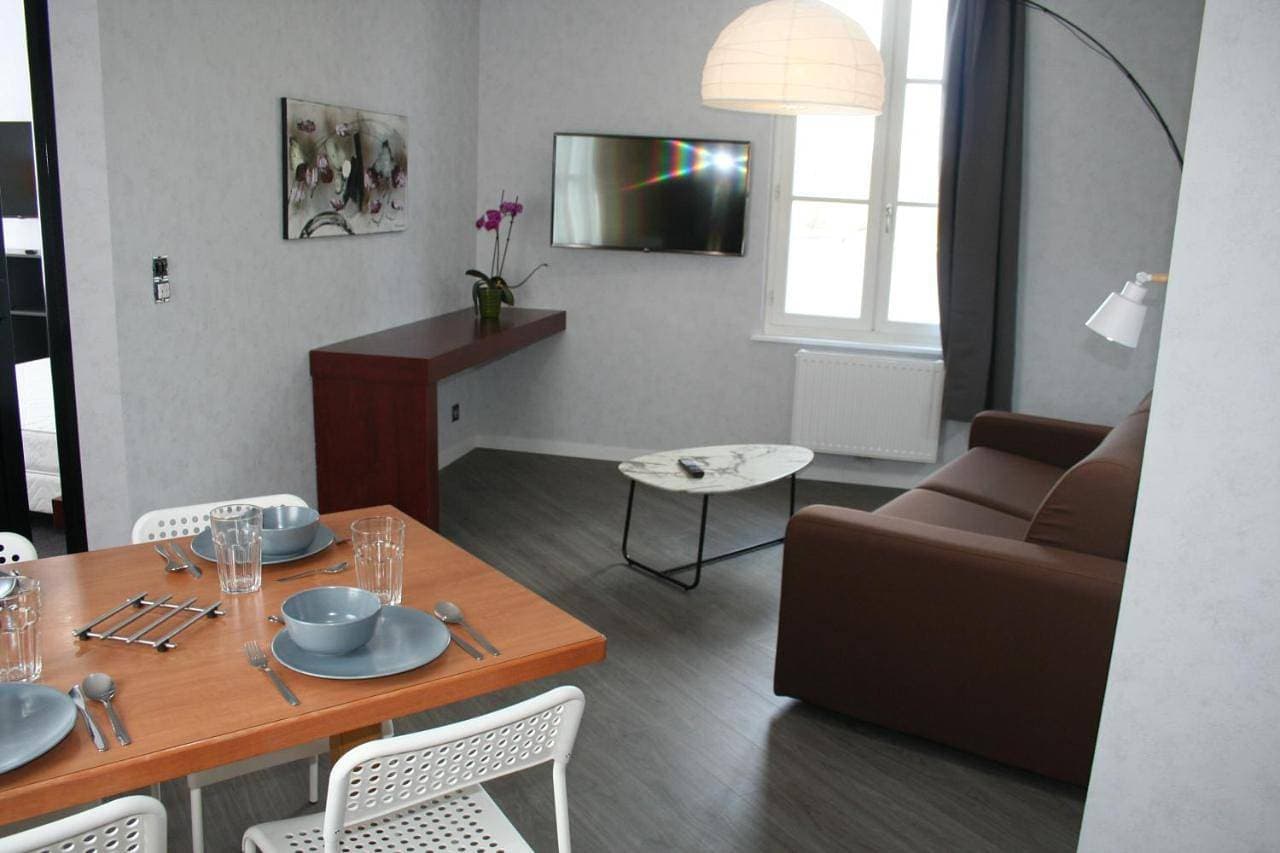 Foto 2 von 21: Two-Bedroom Apartment