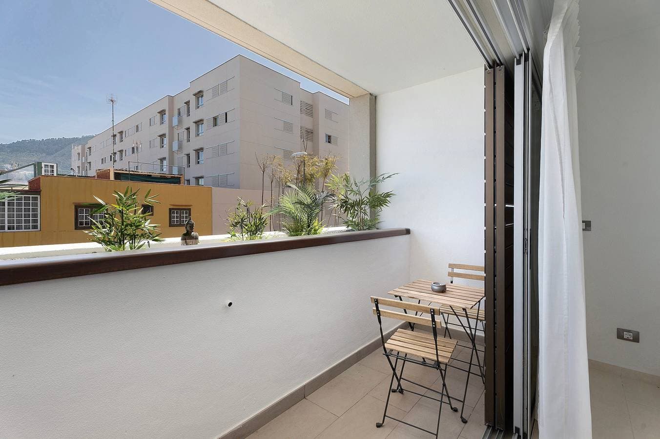 Foto 3 von 25: Ferienwohnung 'Apartamento Opuntia' mit Bergblick, Balkon und WLAN