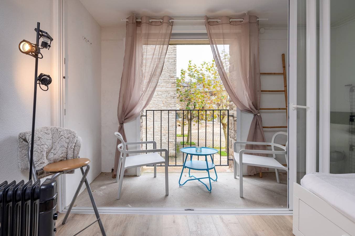 Foto 2 von 20: Studio 'Le Rivage Bord De Mer Parking Wifi' mit Balkon und WLAN