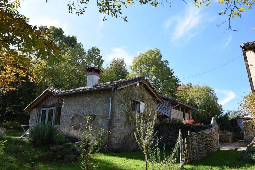 Geräumiges Ferienhaus mit schöner Aussicht und Garten / Wald, In Privatbesitz 1