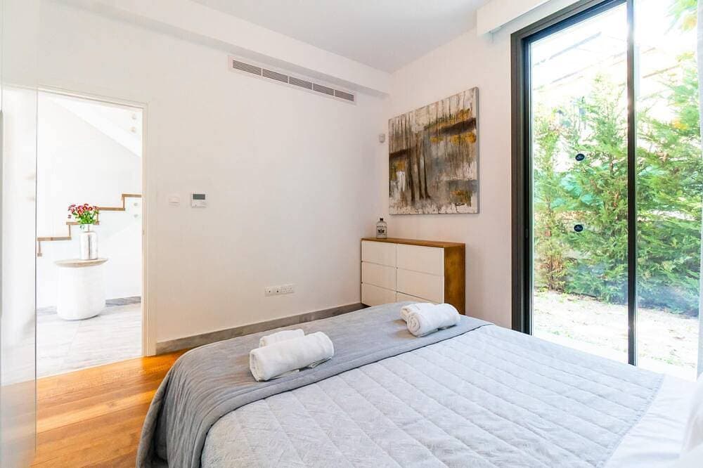 Foto 5 von 30: Villa Laurus 2 By Ezoria Villas