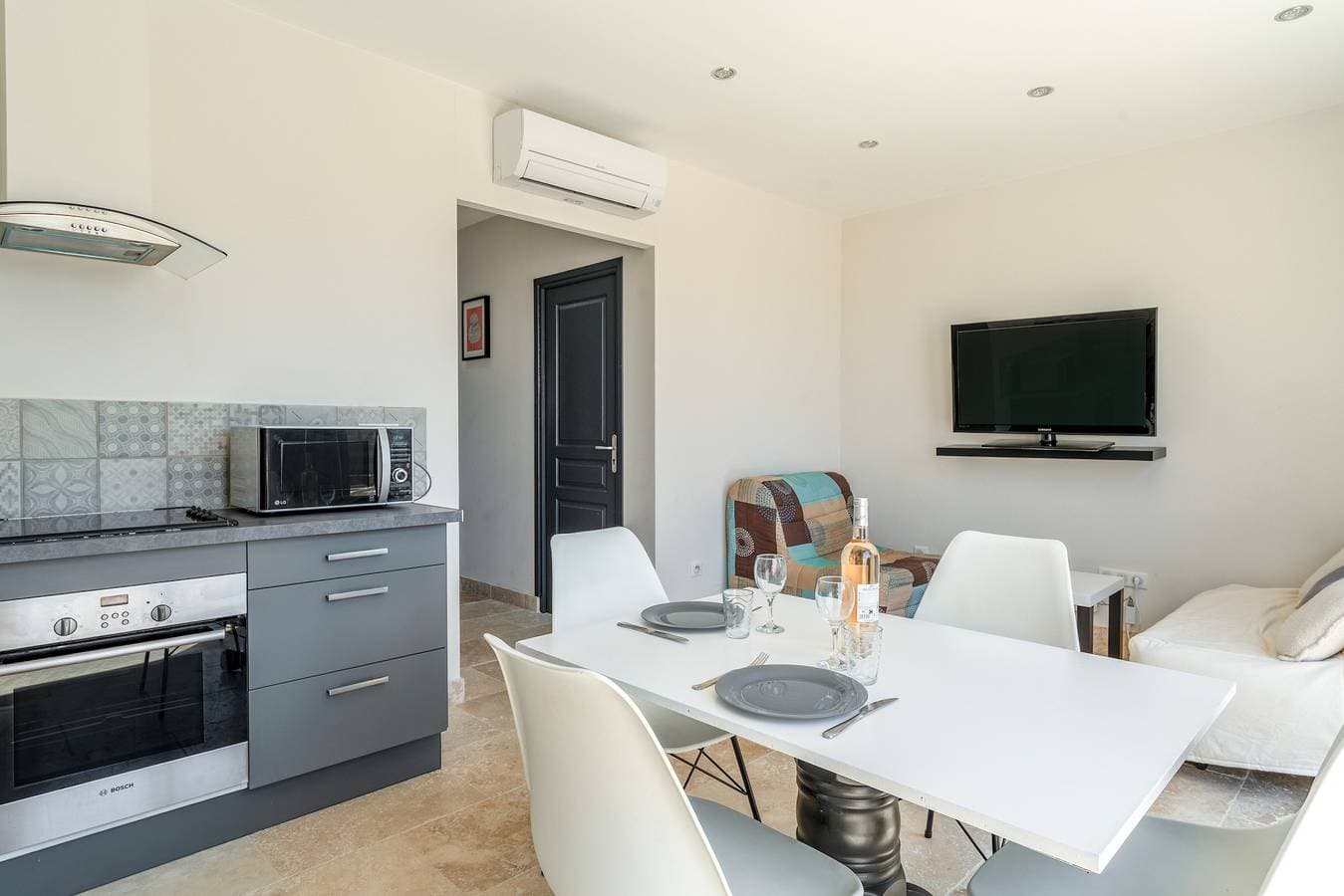 Foto 6 von 25: Cottage „Mas Delorme 2“ mit Gemeinschaftspool, WLAN und Klimaanlage