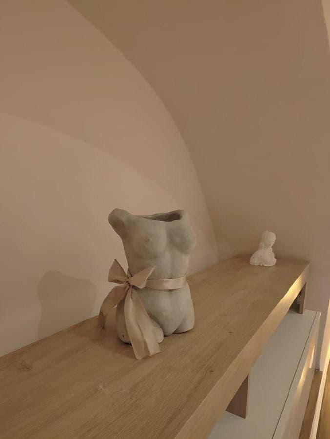 Foto 5 von 52: One-Bedroom Apartment