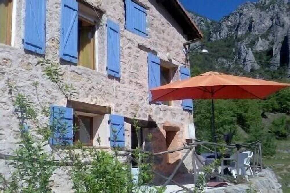 Foto 8 von 30: Ferienhaus im Erdgeschoss mit tollem Blick auf die Gipfel von Mercantour.