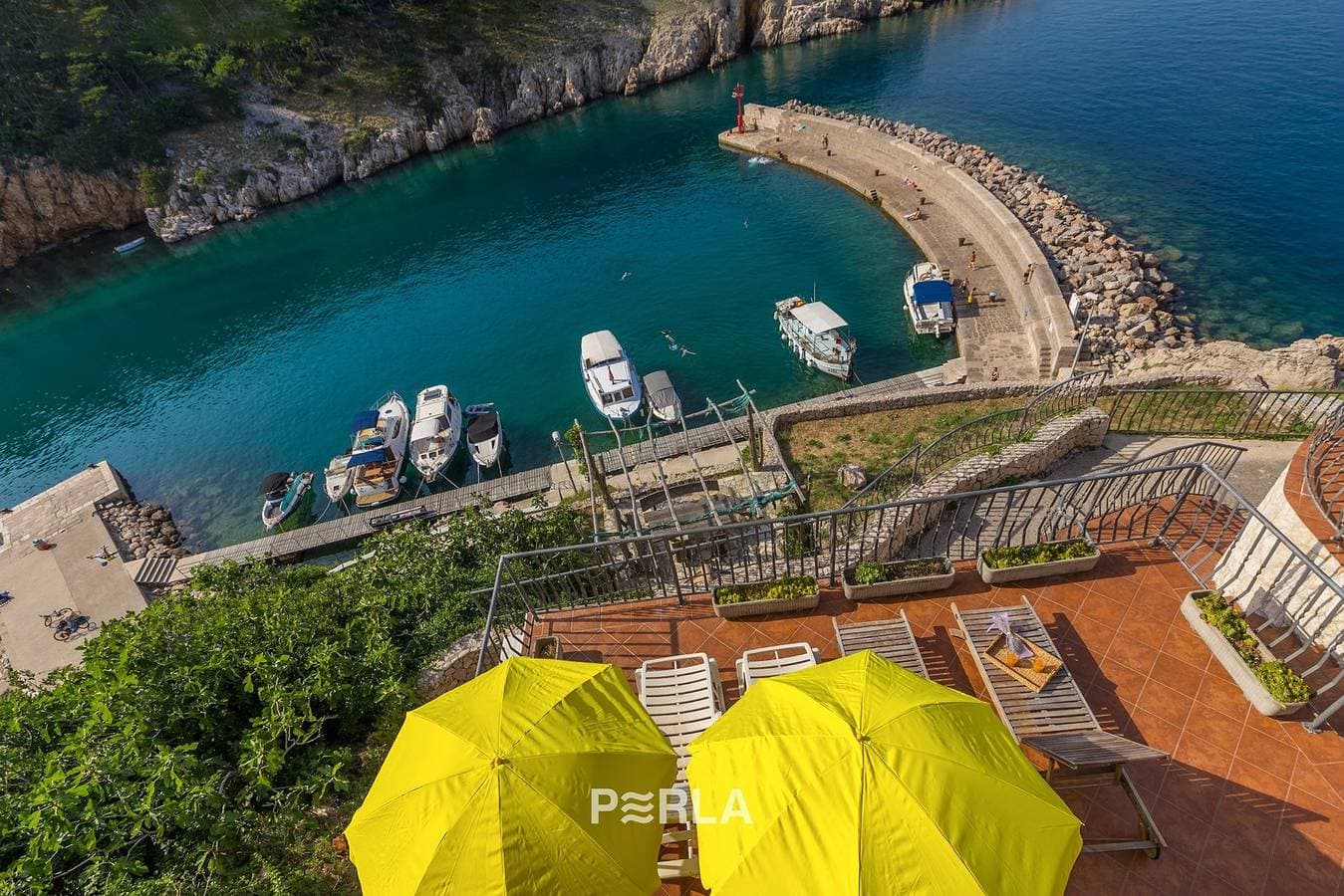 Foto 7 von 61: Ferienhaus Bella Mare mit herrlichem Meerblick 50m vom Strand in Vrbnik auf der Insel Krk