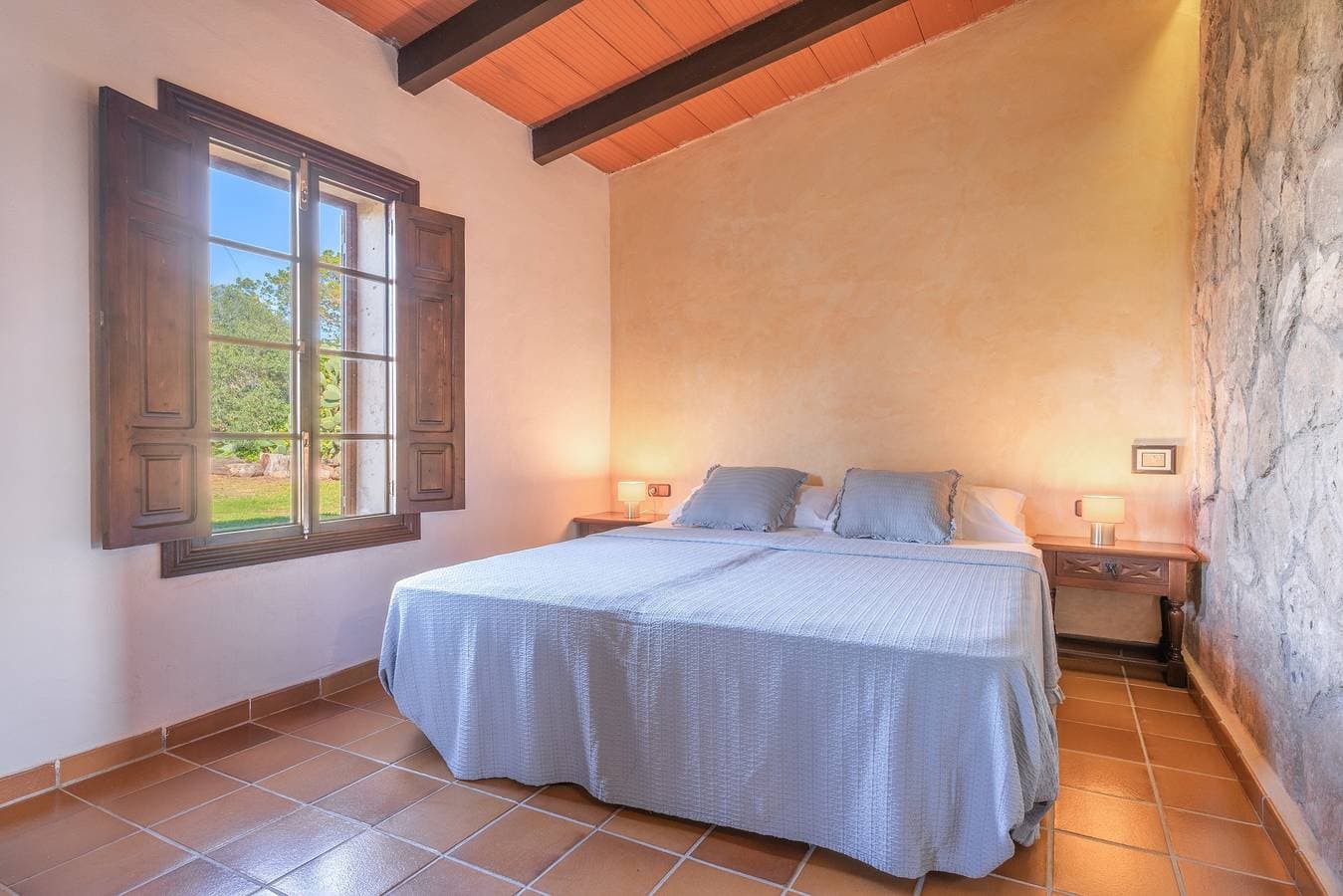 Foto 10 von 22: Ferienwohnung "Es Turo d'Eivissa" mit Pool, WLAN, Terrasse & Garten