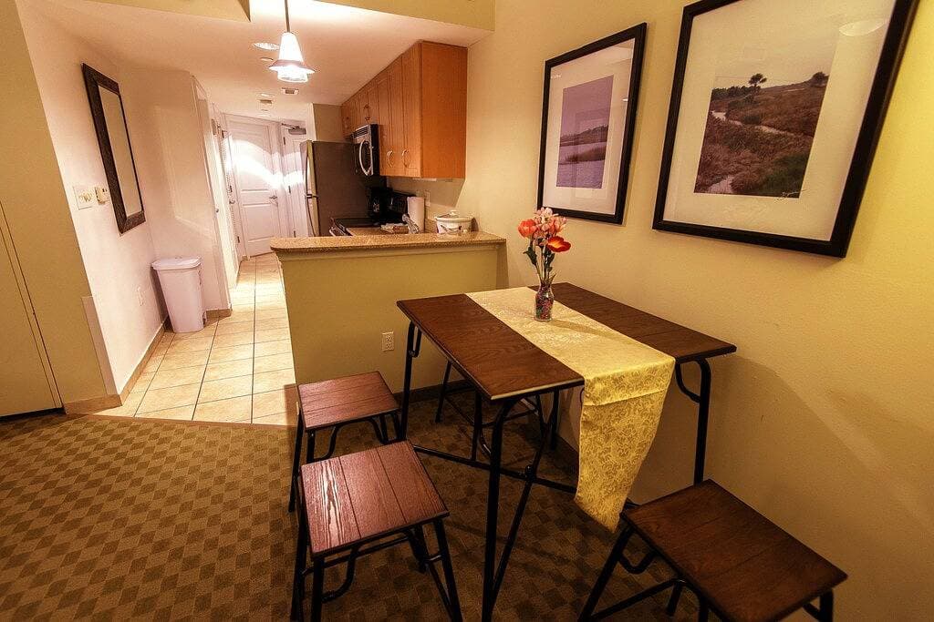 Foto 8 von 47: Erstaunlicher Luxus direkt am Meer 1Bd / 1Ba, modernes Dekor. Schöner Ort!