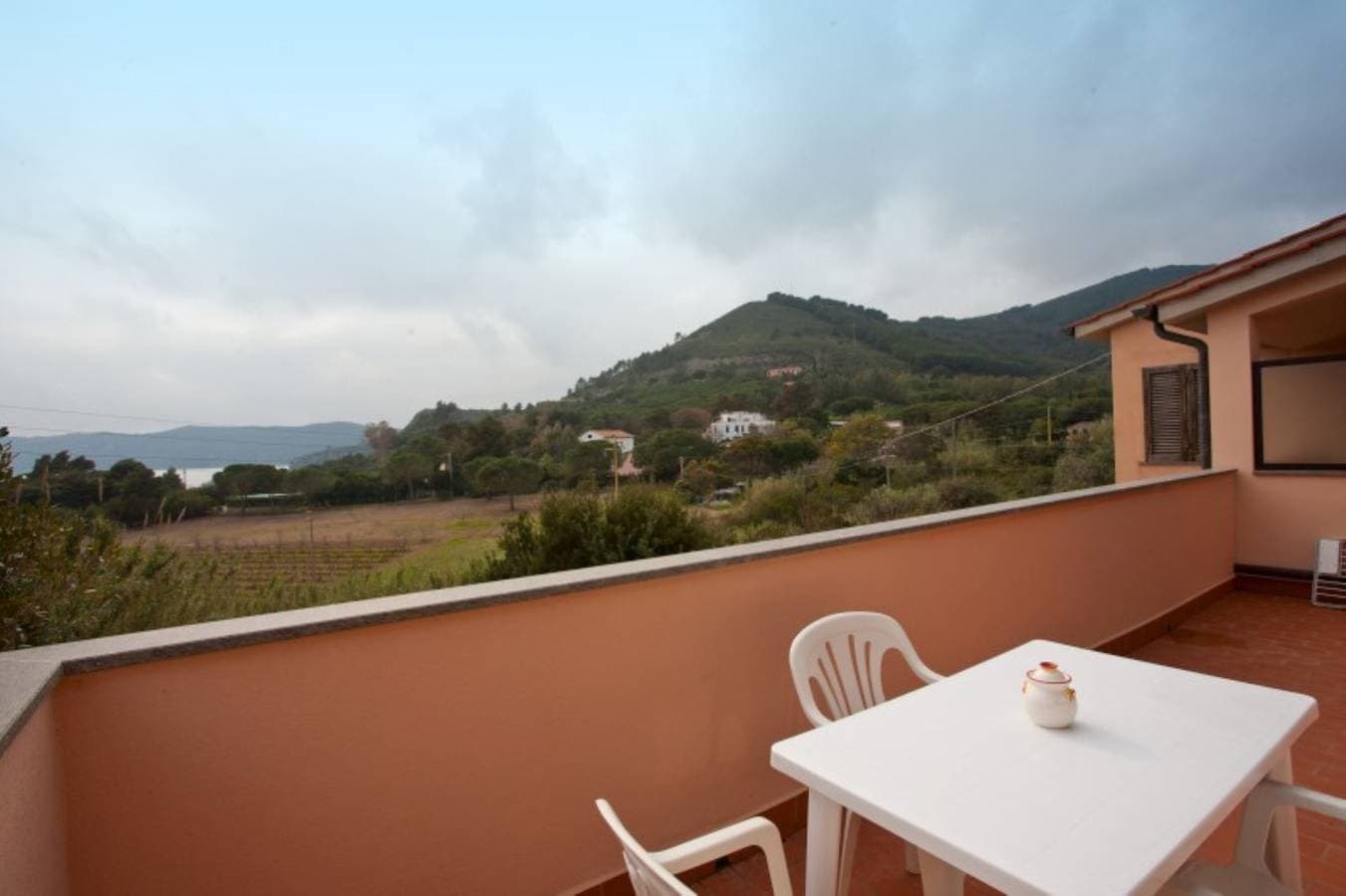 Foto 9 von 15: Ferienwohnung für 3 Personen mit Terrasse