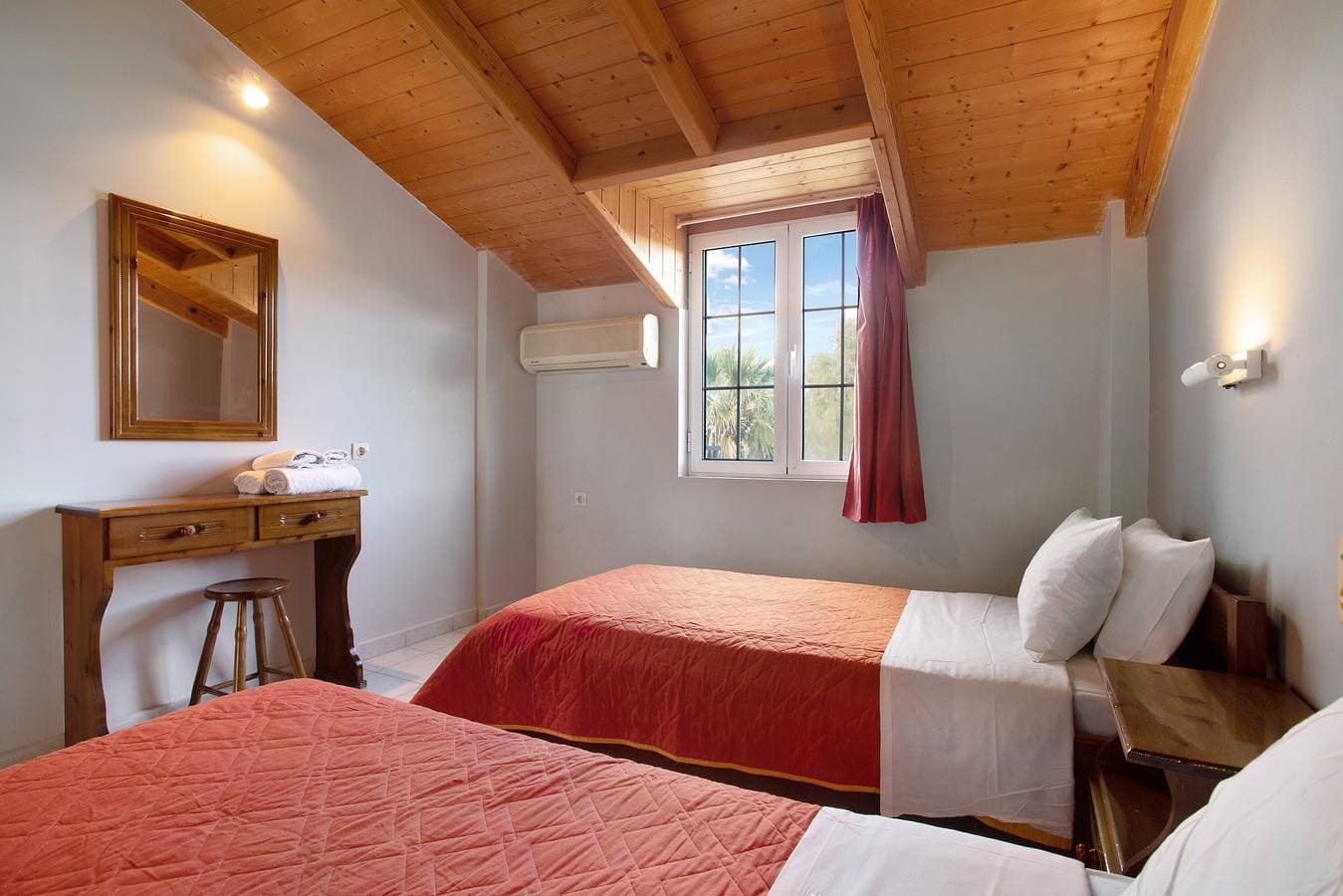 Foto 8 von 26: Ferienwohnung "Dolphin Apartment Meerblick 9" mit Privatem Balkon, Gemeinschaftsgarten und WLAN