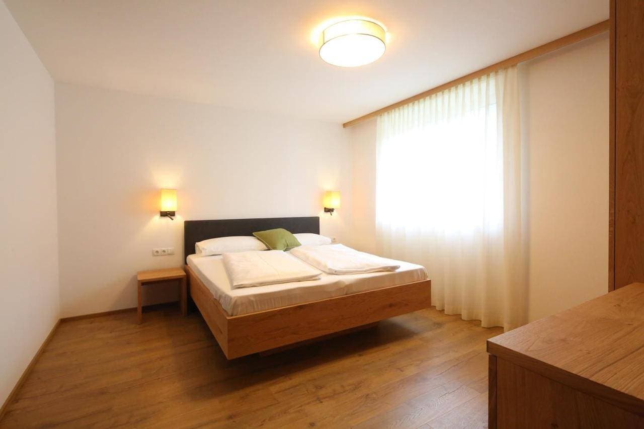 Foto 3 von 11: Double Room with Bathroom without Kitchen