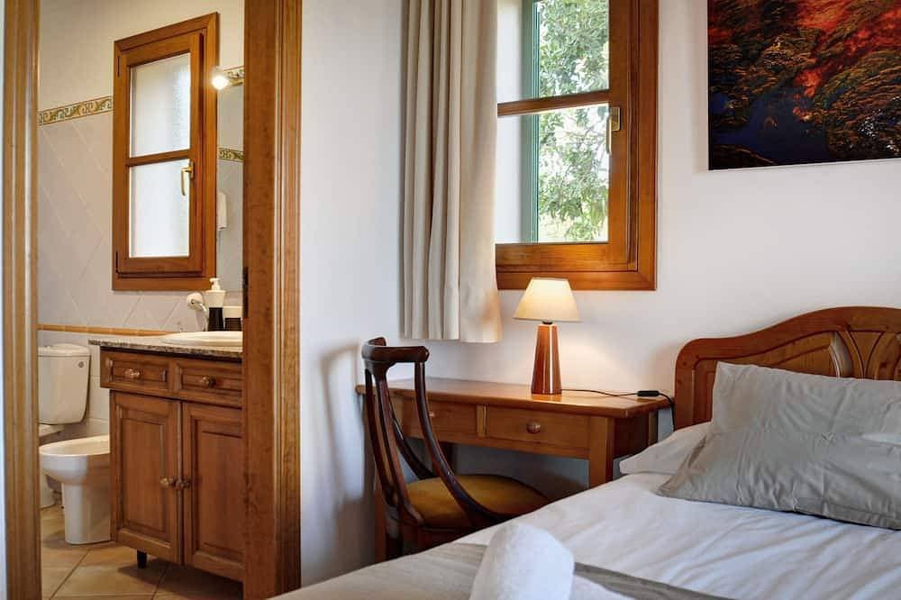 Foto 3 von 30: Es Serral -  Pool, Terrasse, Garten und Meerblick - Gratis WLAN