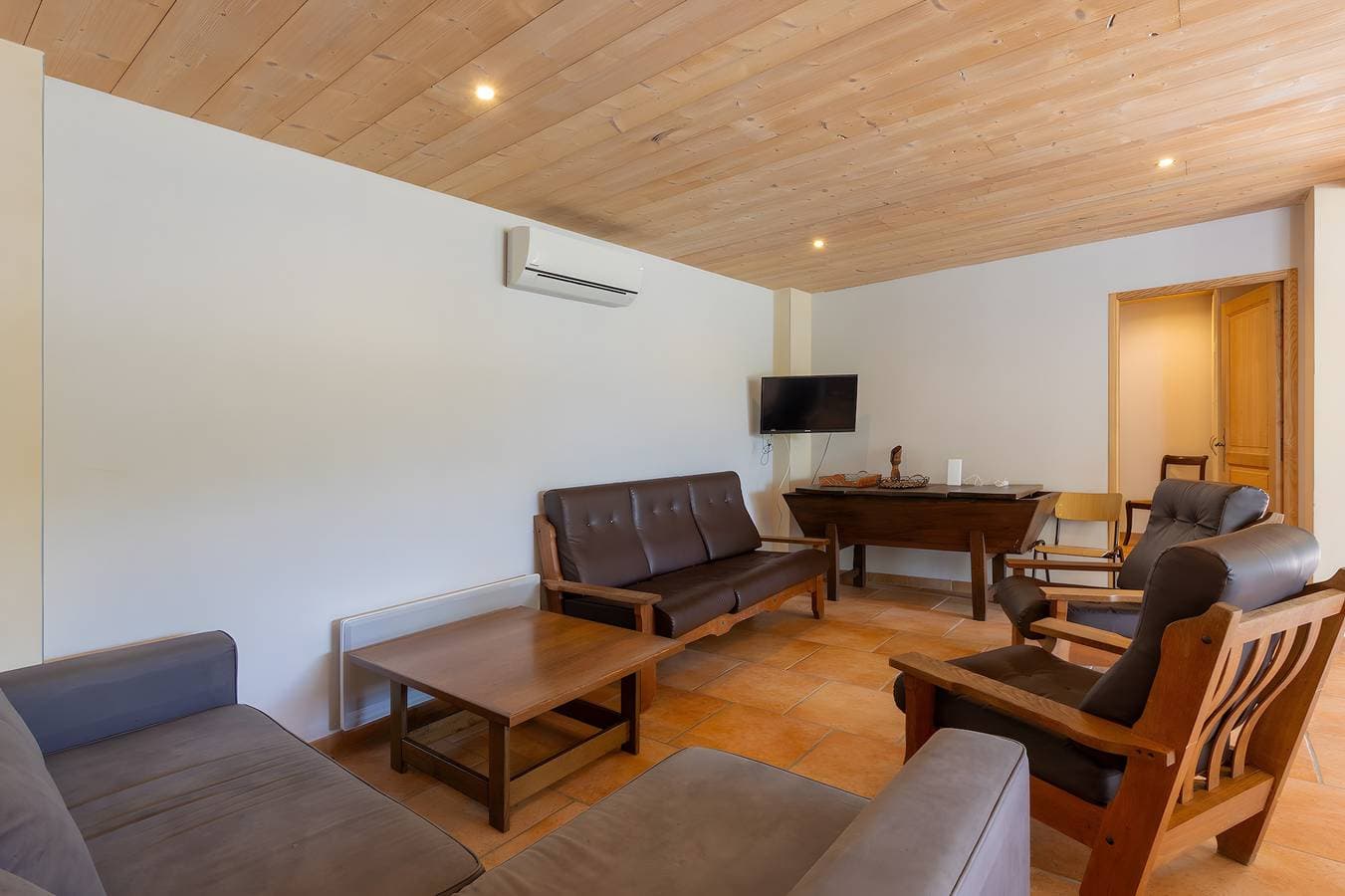 Foto 6 von 34: Villa "Le Serre Du Puech" mit Bergblick, Privatem Pool und WLAN