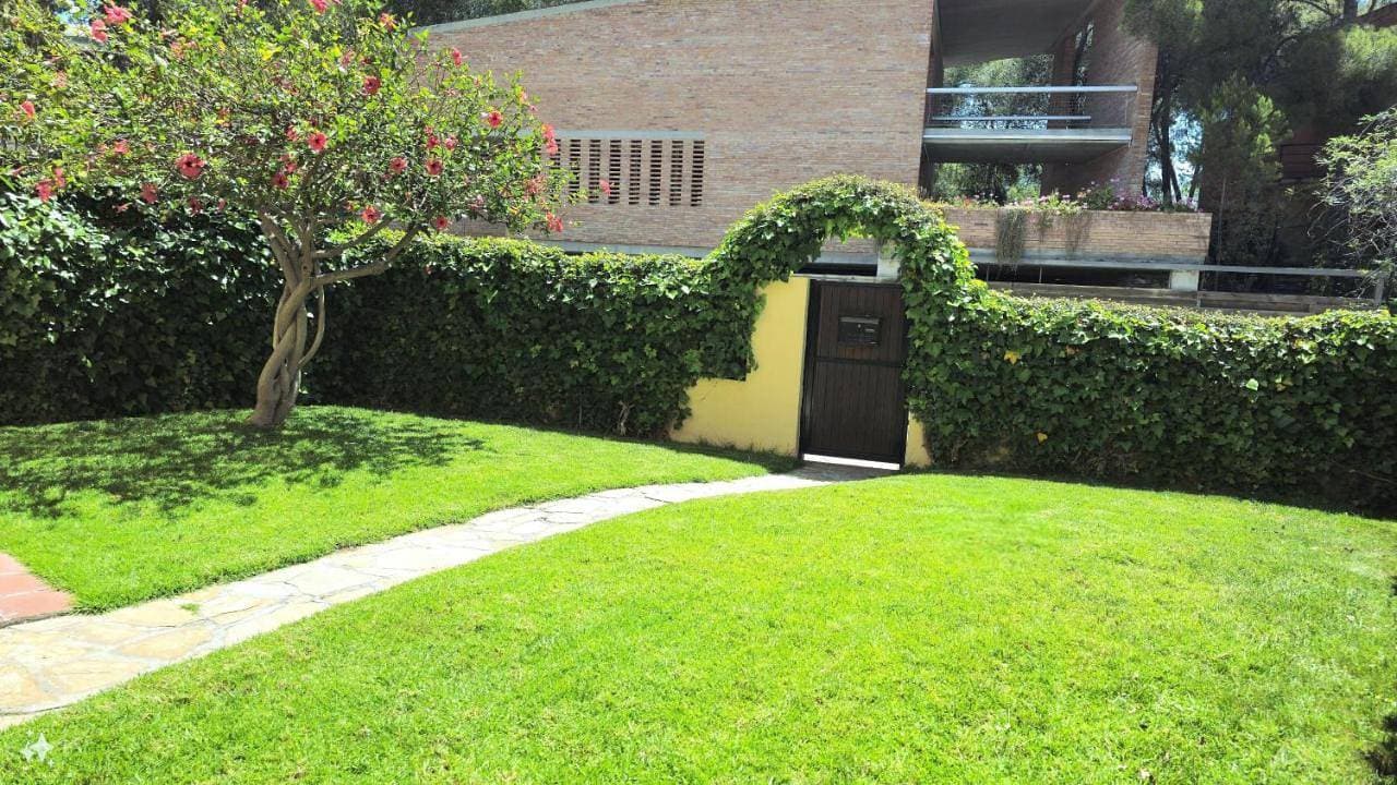 Foto 8 von 41: One-Bedroom House with Private Garden